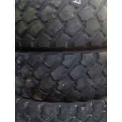 365-80 R 20 Michelin XZL...